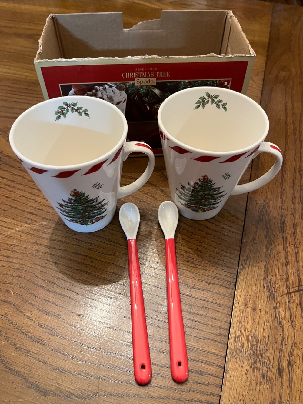 Spode‎ Christmas Tree Holiday Mugs with Spoons